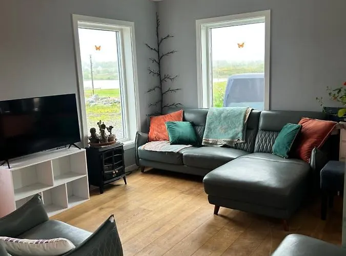 Проживание в семье Chezwise Eircode H91 Ff2k