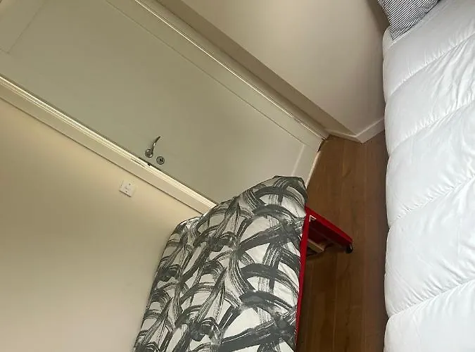 Проживание в семье Chezwise Eircode H91 Ff2k